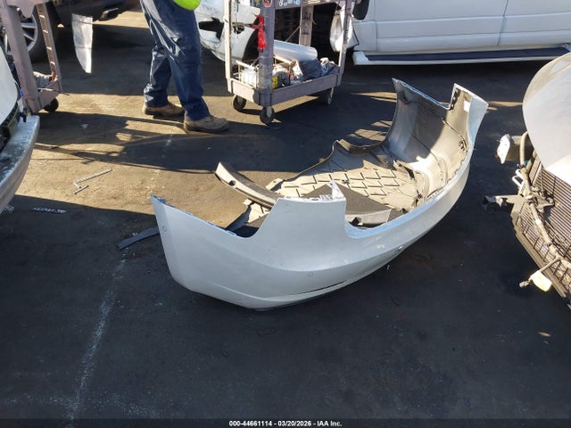2021 Tesla Model 3 Standard Range Plus Rear-wheel Drive მანქანა იყიდება აუქციონზე, vin: 5YJ3E1EAXMF941372, აუქციონის ნომერი: 44661114