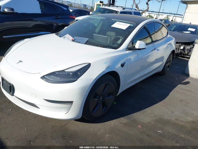 2021 Tesla Model 3 Standard Range Plus Rear-wheel Drive მანქანა იყიდება აუქციონზე, vin: 5YJ3E1EAXMF941372, აუქციონის ნომერი: 44661114