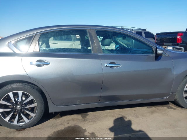 1N4AL3AP8HC175699 Nissan Altima 2.5 Sl