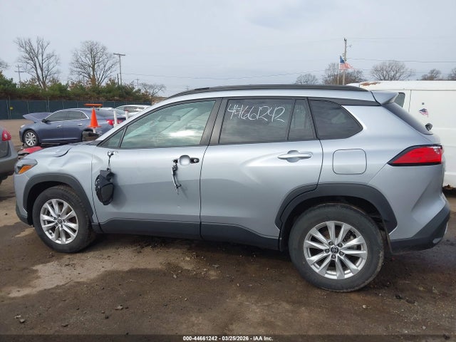 Продажа на аукционе авто 2022 Toyota Corolla Cross Le, vin: 7MUCAAAG7NV034524, номер лота: 44661242