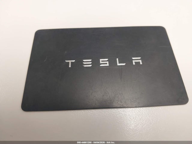 44661288 :رقم المزاد ، 7SAYGDEFXPF800354 vin ، 2023 Tesla Model Y Performance Dual Motor All-wheel Drive مزاد بيع