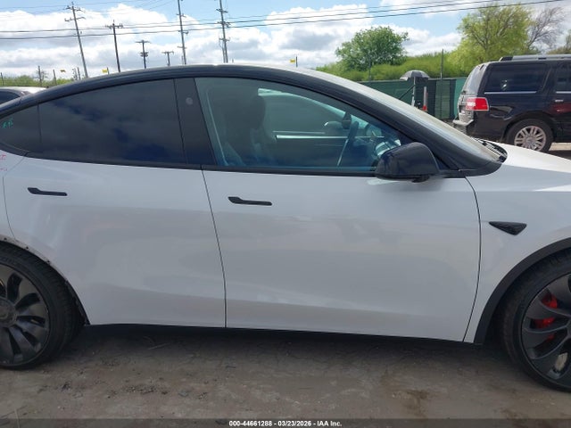 44661288 :رقم المزاد ، 7SAYGDEFXPF800354 vin ، 2023 Tesla Model Y Performance Dual Motor All-wheel Drive مزاد بيع