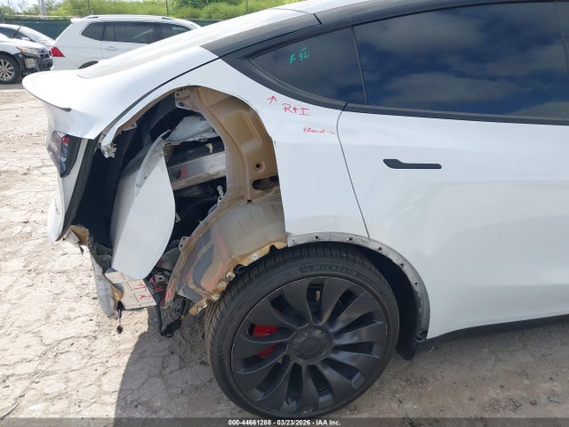 44661288 :رقم المزاد ، 7SAYGDEFXPF800354 vin ، 2023 Tesla Model Y Performance Dual Motor All-wheel Drive مزاد بيع
