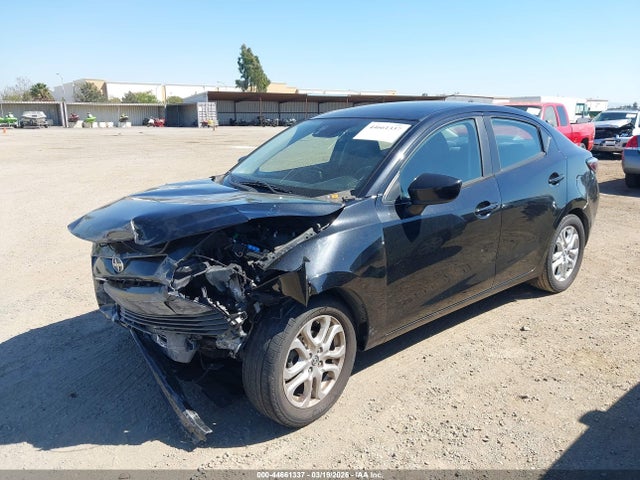 3MYDLBZV0GY141977 Scion IA
