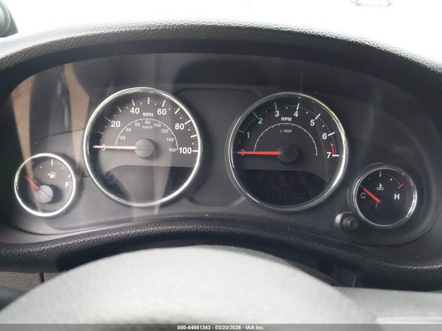 44661343 :رقم المزاد ، 1C4HJWEG6EL132288 vin ، 2014 Jeep Wrangler Unlimited Sahara مزاد بيع