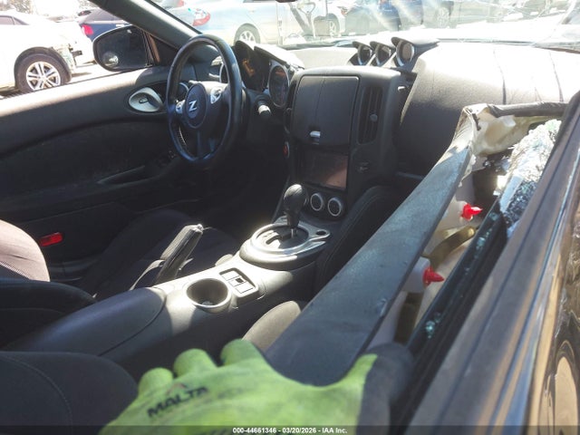 JN1AZ4EH4KM422075 Nissan 370Z