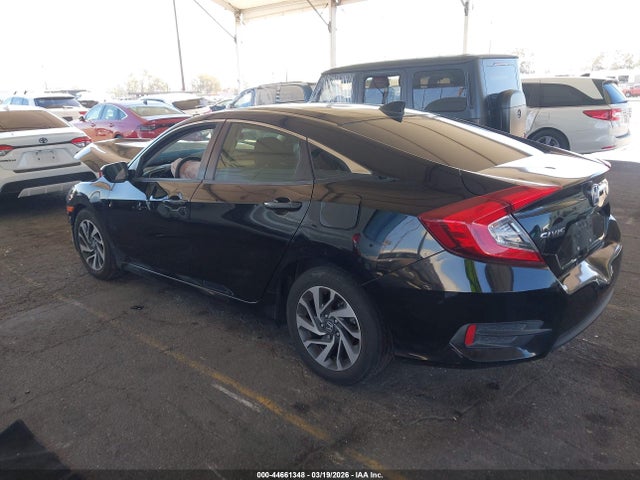 Honda CIVIC EX 2017 2HGFC2F73HH576031 Image 3