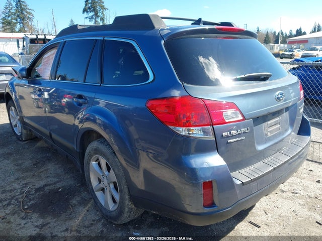 4S4BRBDC8E3298149 Subaru Outback 2.5i Premium