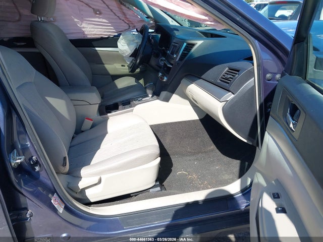 4S4BRBDC8E3298149 Subaru Outback 2.5i Premium