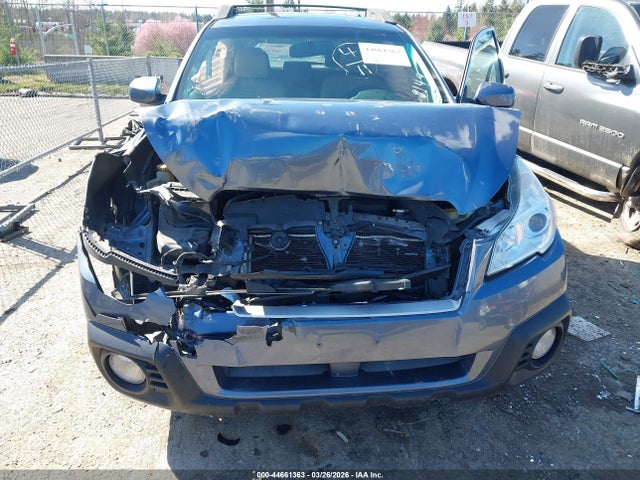 4S4BRBDC8E3298149 Subaru Outback 2.5i Premium