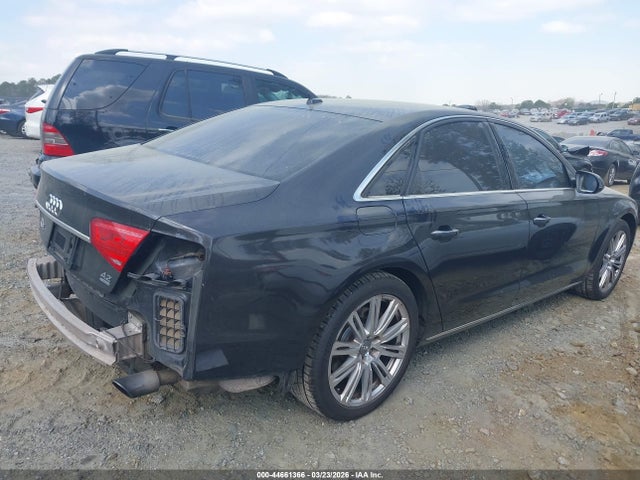 2011 AUDI A8 WAUAVAFD0BN000752 Photo 3