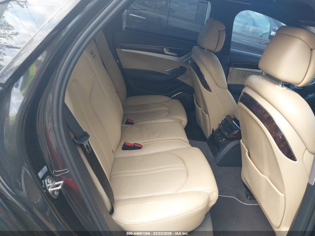 2011 AUDI A8 WAUAVAFD0BN000752 Photo 7