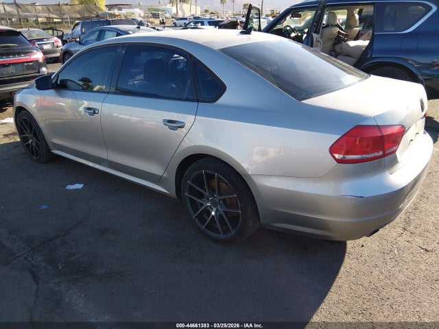 Продаж на аукціоні авто 2014 Volkswagen Passat 1.8t Wolfsburg Edition, vin: 1VWAT7A38EC090031, номер лоту: 44661383