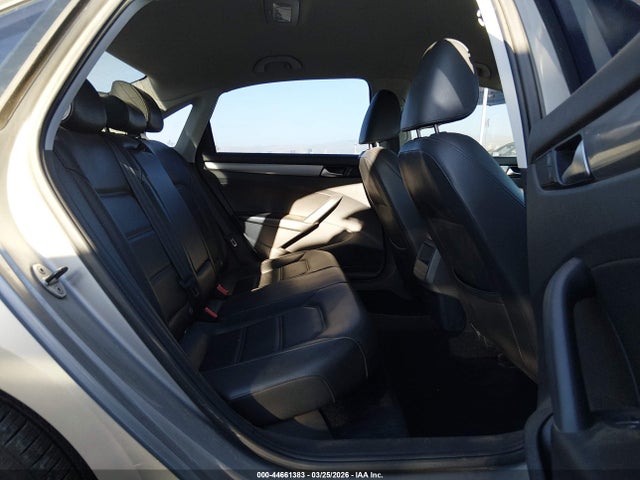 Продаж на аукціоні авто 2014 Volkswagen Passat 1.8t Wolfsburg Edition, vin: 1VWAT7A38EC090031, номер лоту: 44661383