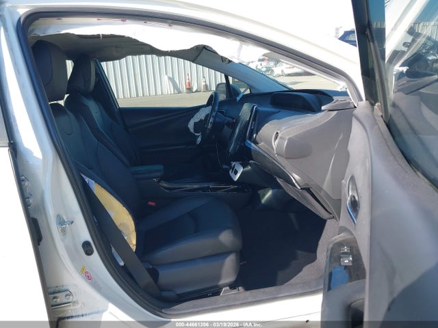JTDKARFU7J3054495 Toyota Prius Four