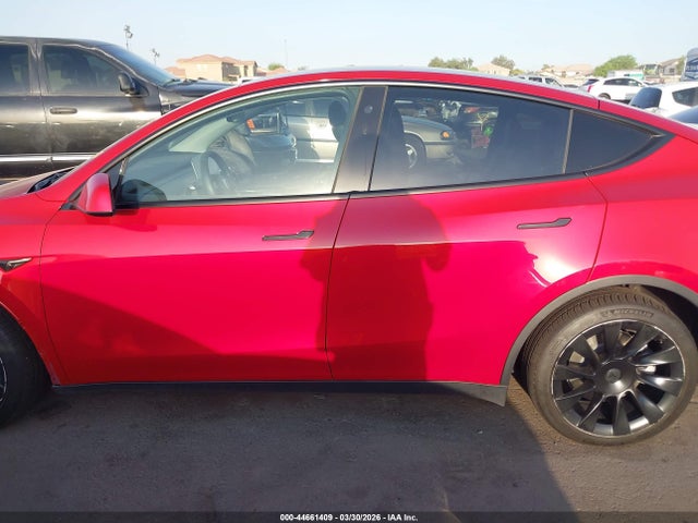 7SAYGDEE0NF385212 Tesla Model Y Long Range Dual Motor All-wheel Drive