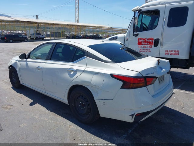 2019 NISSAN ALTIMA 1N4BL4BV1KC206824 Photo 2