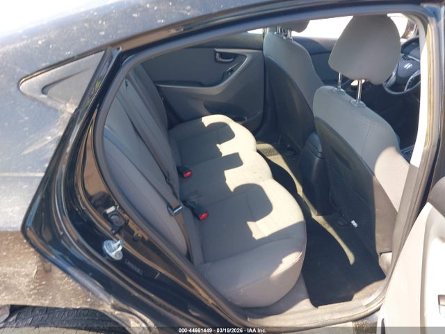 5NPDH4AE5FH573290 Hyundai ELANTRA SE