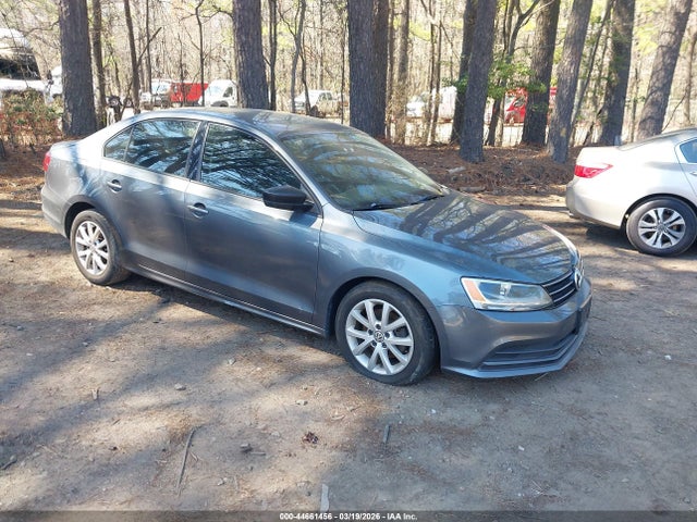 44661456 :رقم المزاد ، 3VWD17AJ5FM230814 vin ، 2015 Volkswagen Jetta 1.8t Se مزاد بيع