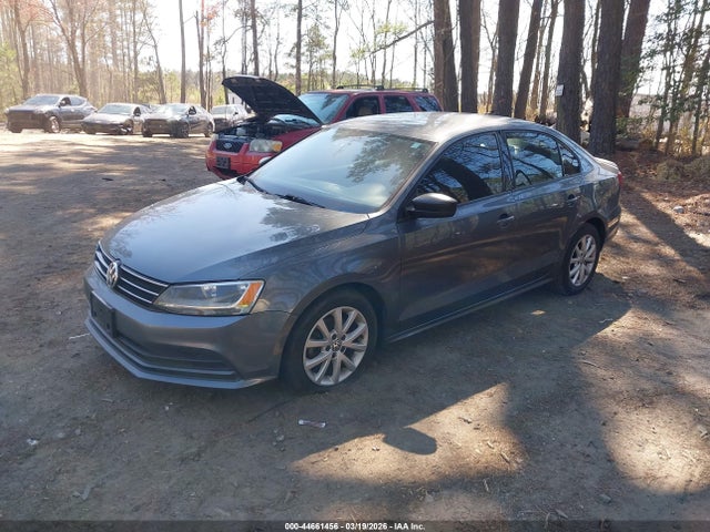 44661456 :رقم المزاد ، 3VWD17AJ5FM230814 vin ، 2015 Volkswagen Jetta 1.8t Se مزاد بيع