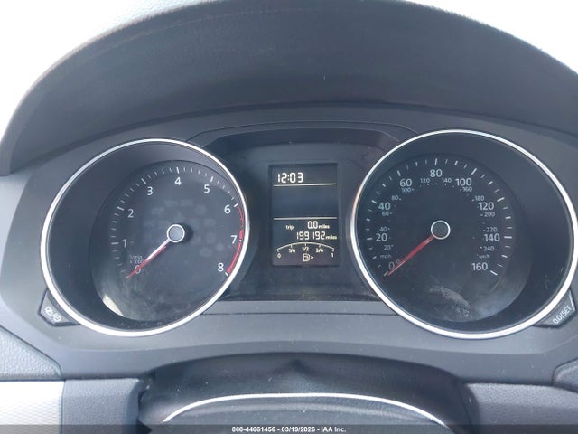 44661456 :رقم المزاد ، 3VWD17AJ5FM230814 vin ، 2015 Volkswagen Jetta 1.8t Se مزاد بيع