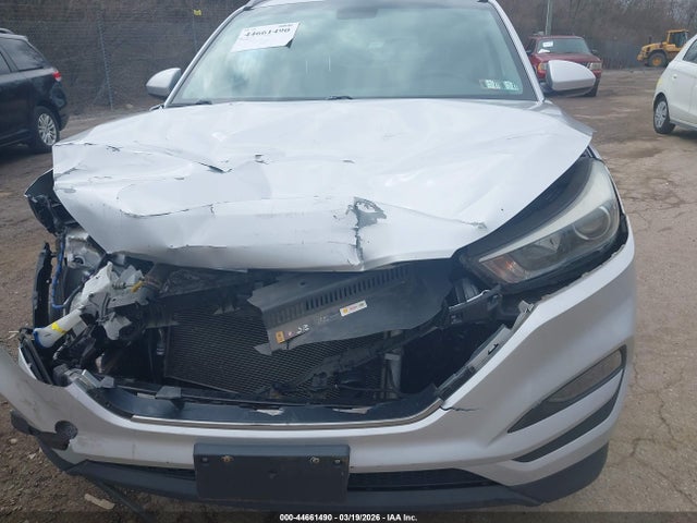 KM8J3CA40JU726204 Hyundai TUCSON SEL
