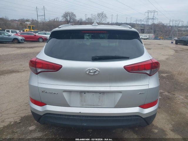 KM8J3CA40JU726204 Hyundai TUCSON SEL