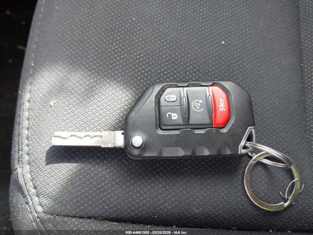44661505 :رقم المزاد ، 1C4HJXEG7KW607379 vin ، 2019 Jeep Wrangler Unlimited Sahara مزاد بيع