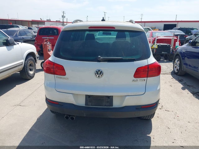 WVGAV7AX1FW575462 Volkswagen TIGUAN SE