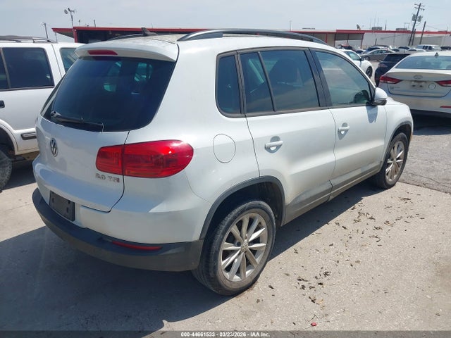 WVGAV7AX1FW575462 Volkswagen TIGUAN SE