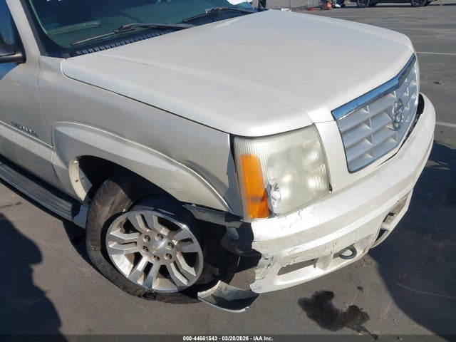 Продажа на аукционе авто 2002 Cadillac Escalade Standard, vin: 1GYEC63T92R215679, номер лота: 44661543