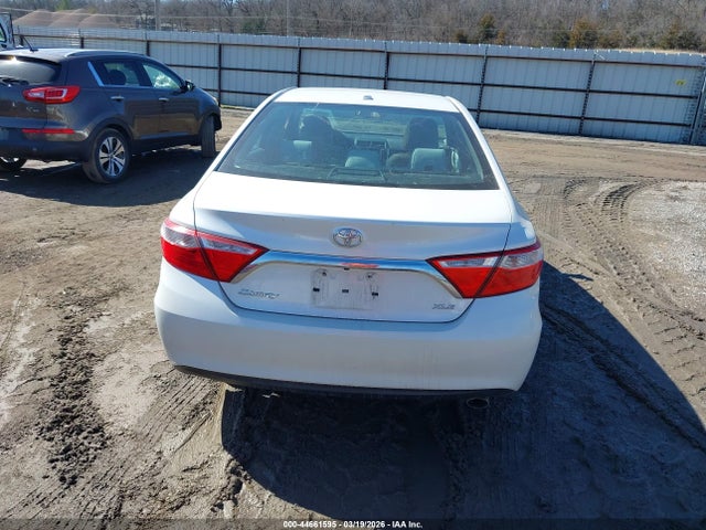 Toyota CAMRY XLE 2016 4T1BF1FK8GU501593 Image 16