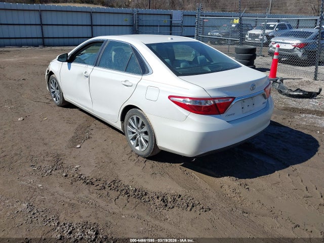 Toyota CAMRY XLE 2016 4T1BF1FK8GU501593 Image 3