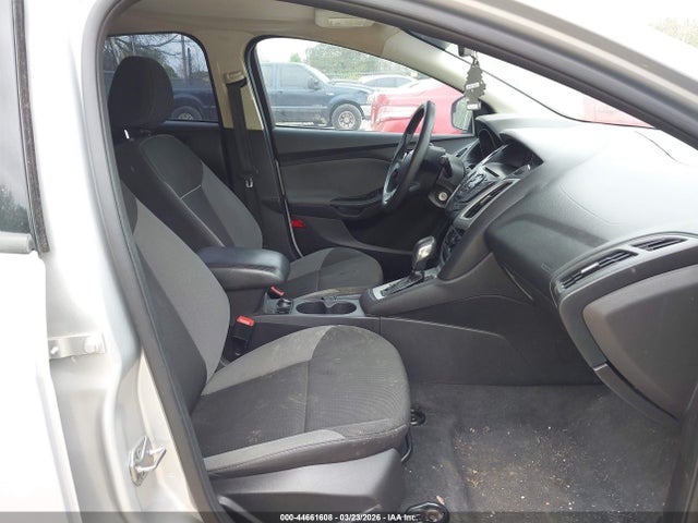 1FADP3F24EL324765 Ford FOCUS SE