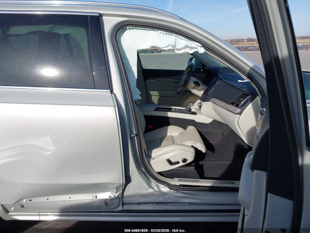 2021 VOLVO XC90 YV4A221L0M1684256 Photo 4