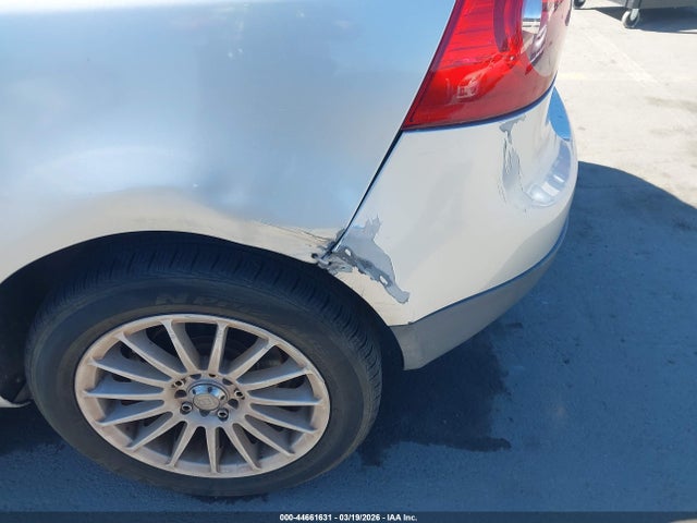 44661631 :رقم المزاد ، WVWBS71KX7W050794 vin ، 2007 Volkswagen Rabbit 2-door مزاد بيع