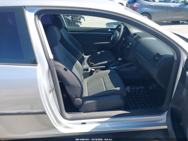 44661631 :رقم المزاد ، WVWBS71KX7W050794 vin ، 2007 Volkswagen Rabbit 2-door مزاد بيع