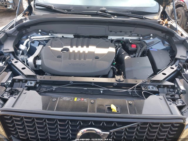 Volvo Xc60 B5 Plus Dark Theme 2024 YV4L12RL7R1855771 Image 10