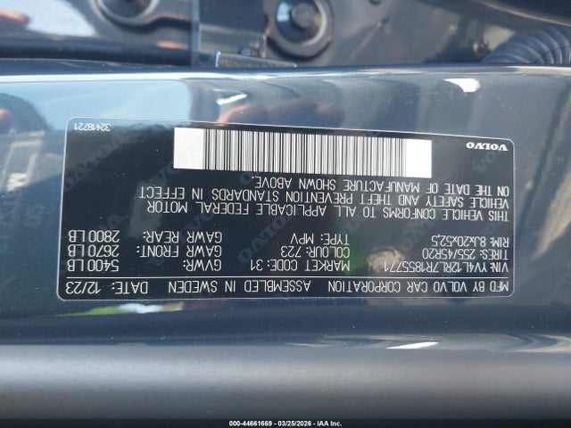 Volvo Xc60 B5 Plus Dark Theme 2024 YV4L12RL7R1855771 Image 9