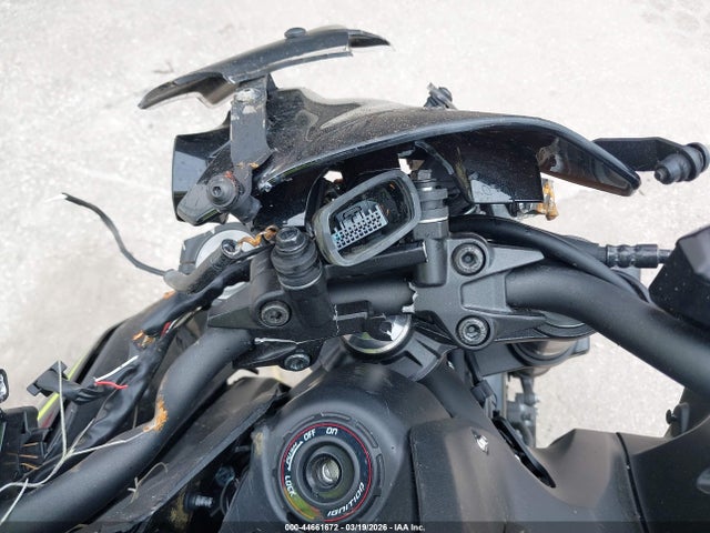 44661672 :رقم المزاد ، ML5ZRDF16RDA67399 vin ، 2024 Kawasaki Zr900 F مزاد بيع