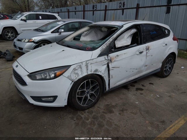 1FADP3M20JL326705 Ford FOCUS SEL