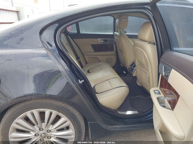 2012 JAGUAR XF SAJWA0HB7CLS33438 Photo 7