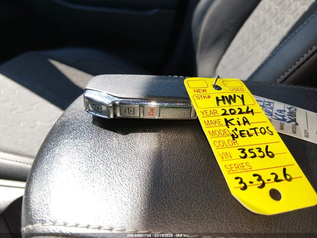 44661758 :رقم المزاد ، KNDEU2AA3R7583536 vin ، 2024 Kia Seltos S مزاد بيع