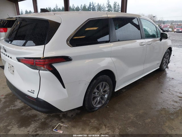 2021 TOYOTA SIENNA 5TDKRKEC8MS043212 Photo 3