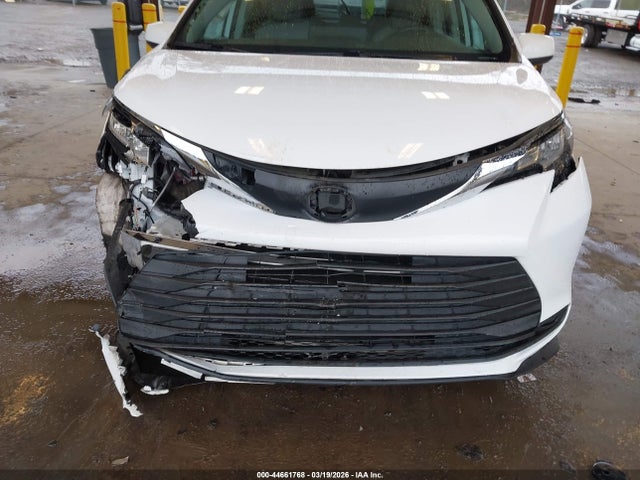 2021 TOYOTA SIENNA 5TDKRKEC8MS043212 Photo 5