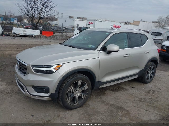 2019 VOLVO XC40 YV4162UL8K2099500 Photo 1
