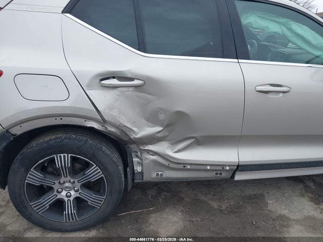 2019 VOLVO XC40 YV4162UL8K2099500 Photo 5