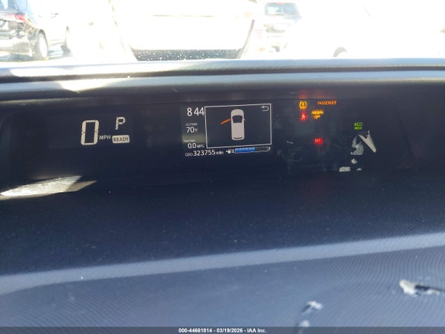 JTDKDTB33J1604725 Toyota Prius C One