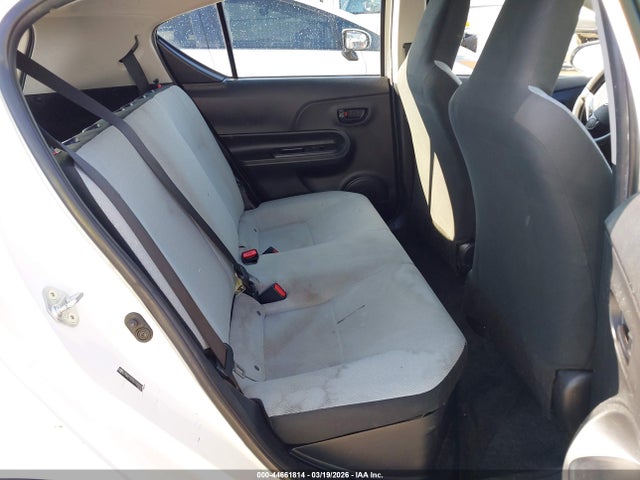 JTDKDTB33J1604725 Toyota Prius C One