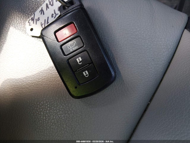 Toyota Rav4 Limited 2016 2T3YFREV2GW275093 Image 11